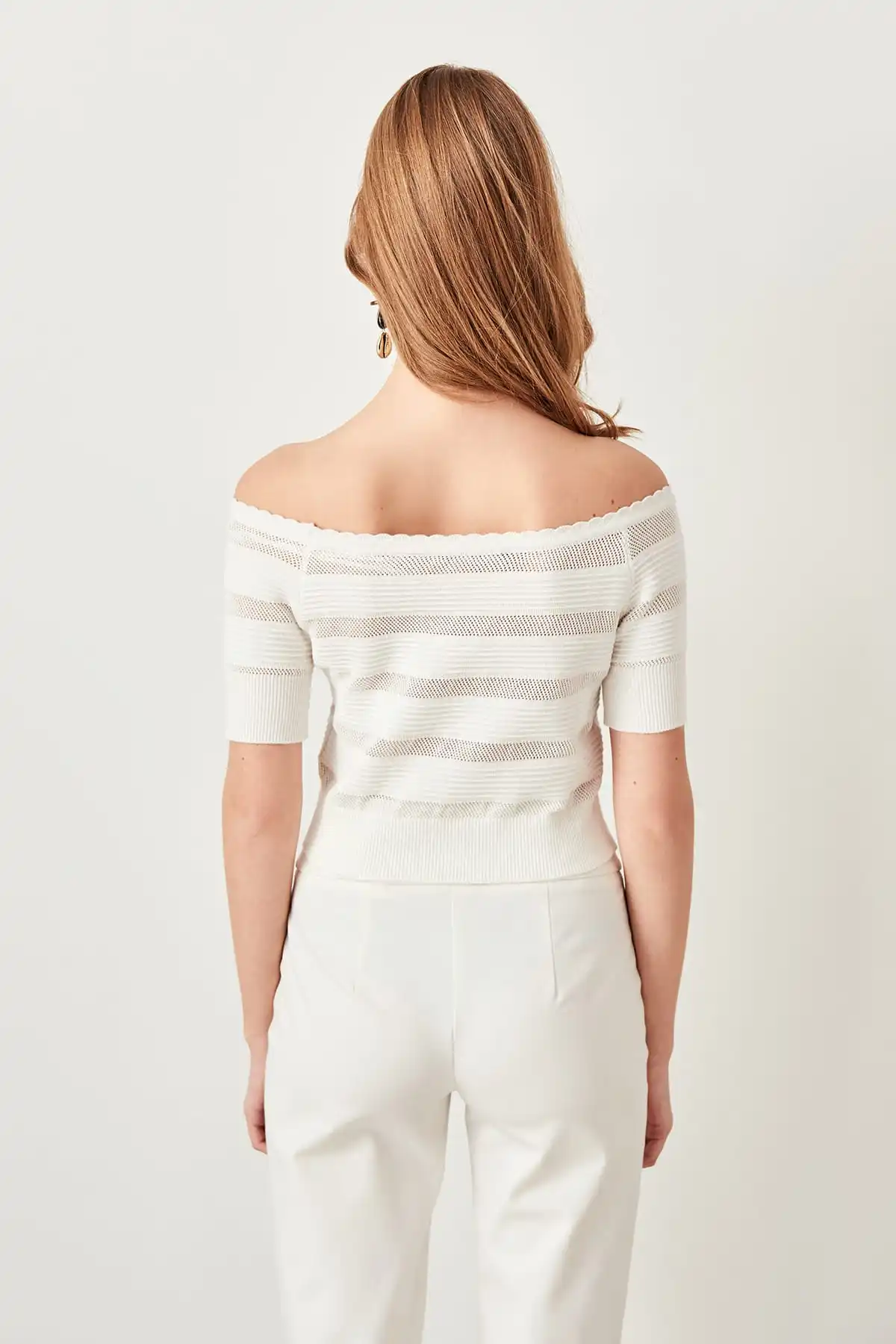 Trendyol Ecru Carmen Collar Cotton Summer Knitwear Sweater TCLSS19ZA0003 |