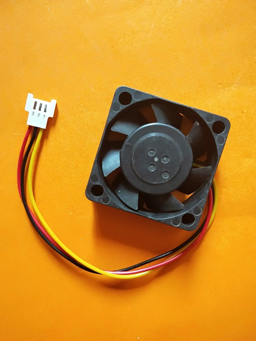 Новинка для MMF 04C24DS RCB CB0479 H01 вентилятор сервера DC 24V 0.09A 40X40X15mm см. Изображение|Сумки