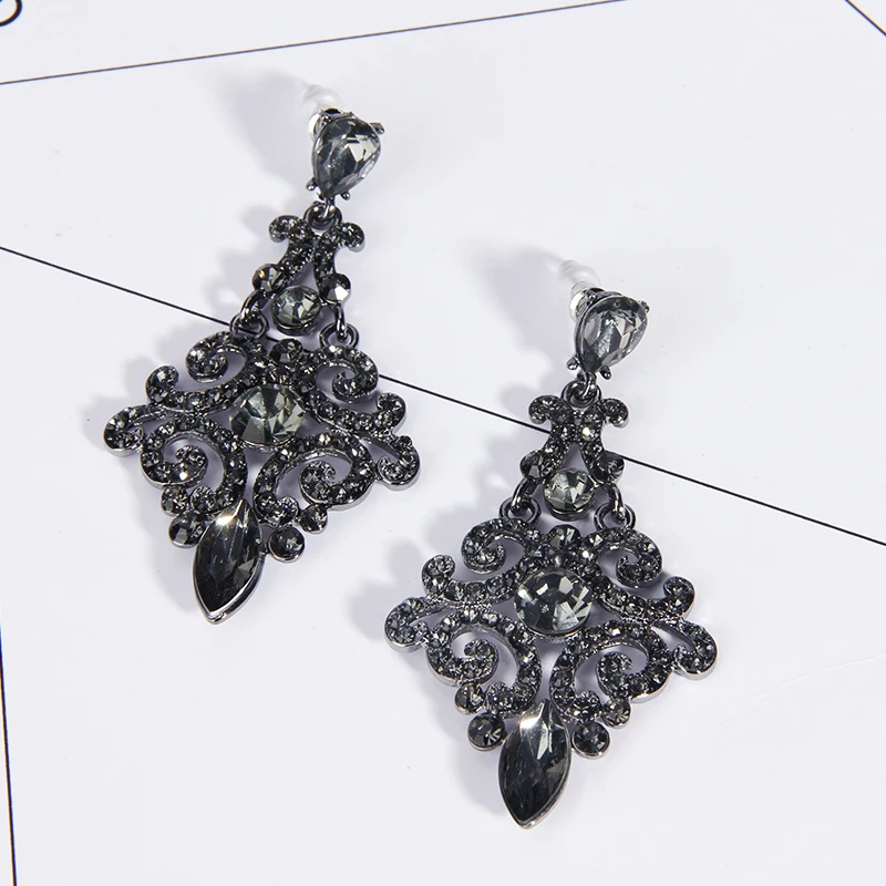 Одежда высшего качества Multi-Цвет Кристалл Висячие серьги выдалбливают