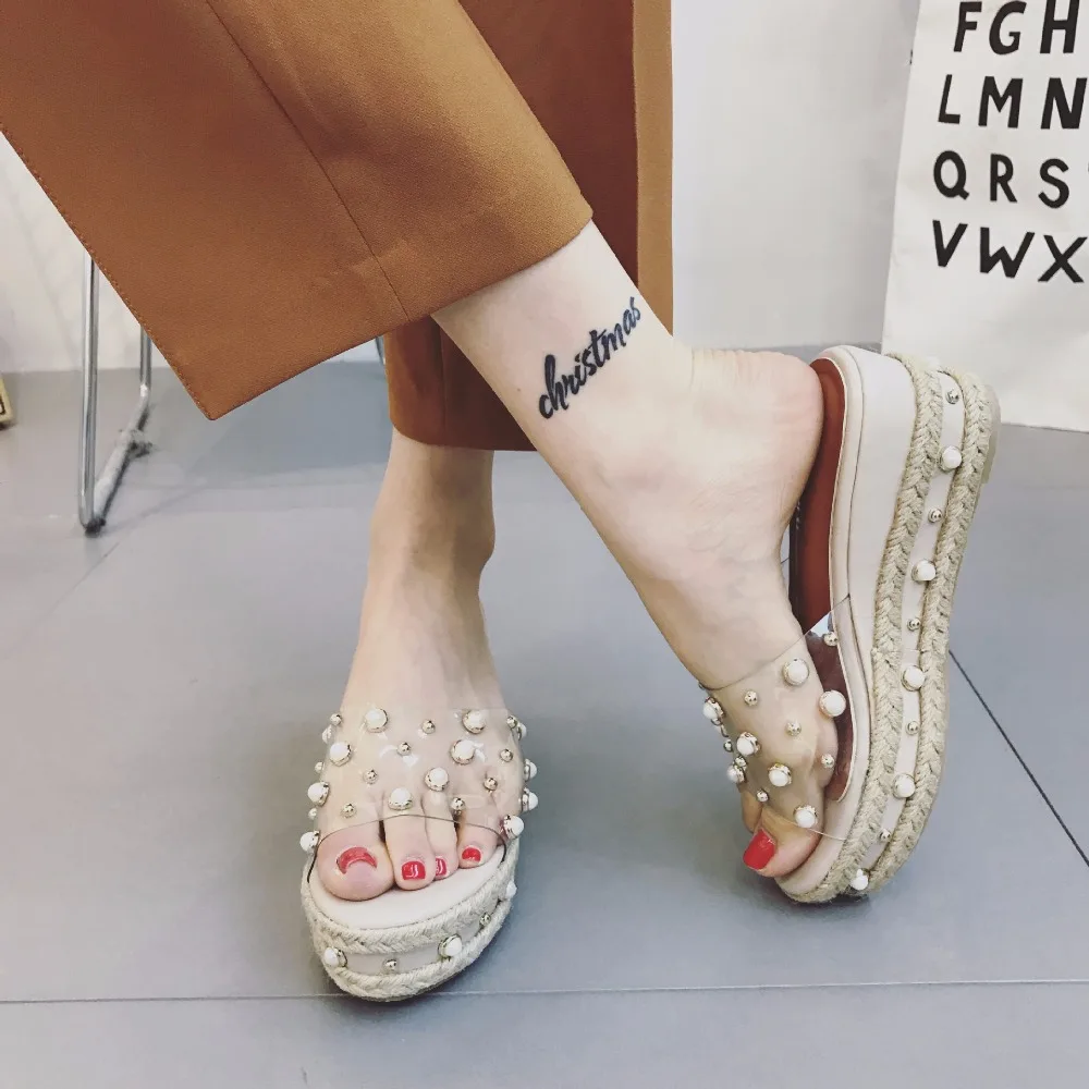 Брендовые прозрачные сандалии женские гладиаторы с жемчугом и заклепками в