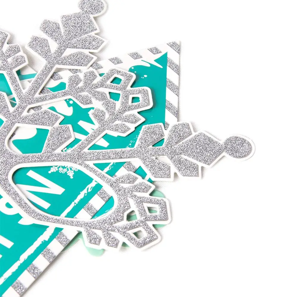 

Glittery 18pcs Wonderland Winter Photo Booth Props Snowflake Snowman Let It Snow Baby Birthday Decorations