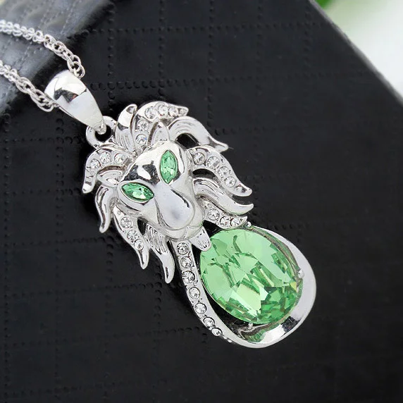 

Sparkling Charms Lion Head Pendants Crystals from Swarovski Vintage Animal Jewelry Women Men Necklaces Jewelry Gift