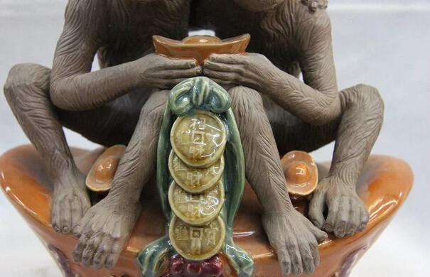 fast shipping USPS to USA S0804 China pottery WuCai Porcelain Blessing Yuan Bao Wealth Money Two Monkey Statue | Дом и сад