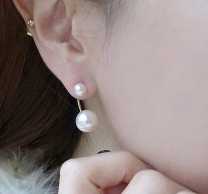 Женские серьги-пусеты e084 двусторонние Серьги-пусеты с блестящим жемчугом |