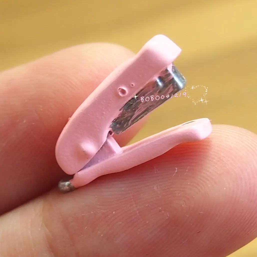 Кукольный домик миниатюрная 1:12 игрушка металлический розовый степлер длиной 1 9