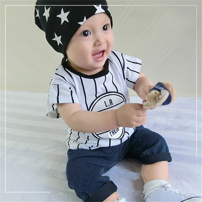 Вязаная крючком Детская шапка 1 шт. на зиму и осень для девочек мальчиков унисекс со звездочкой