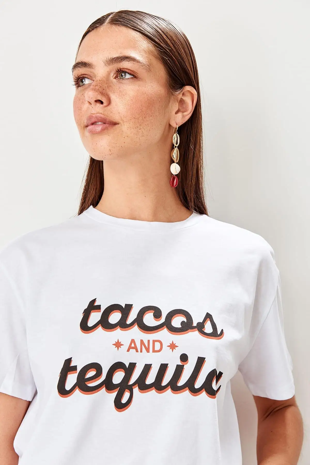 Trendyol белые Базовые Трикотажные футболки с принтом TWOSS19VG0323 | Женская одежда