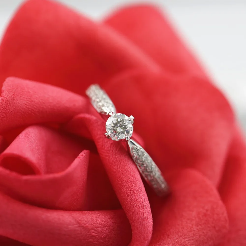 Женское круглое кольцо LASAMERO дизайнерское с натуральным бриллиантом 18 К белое