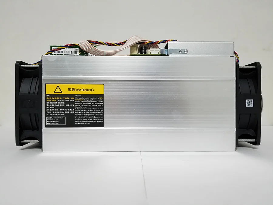 Подержанная старая Шахтерская машина AntMiner S9 13 5 T Btc Miner имеет место Asic (с psu)