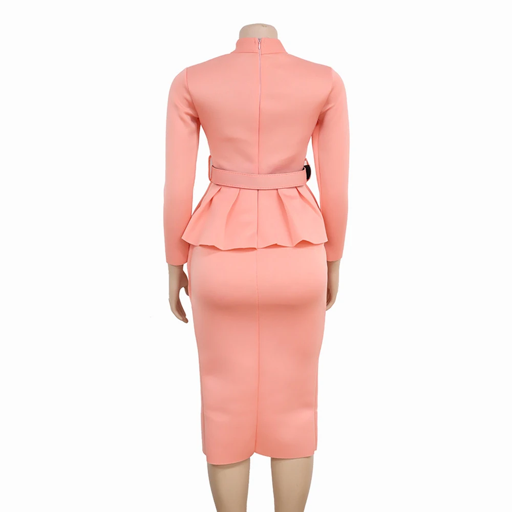 Женское облегающее платье с поясом длинным рукавом глубоким V-образным вырезом