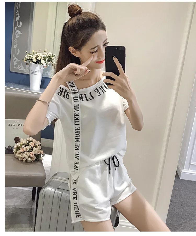 Повседневный костюм для женщин 2018 Летняя женская модная футболка с одним плечом