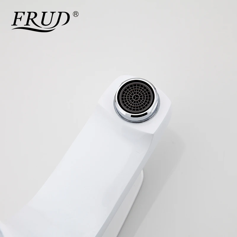Современный белый смеситель для ванной комнаты Frud латунный кран с распылителем
