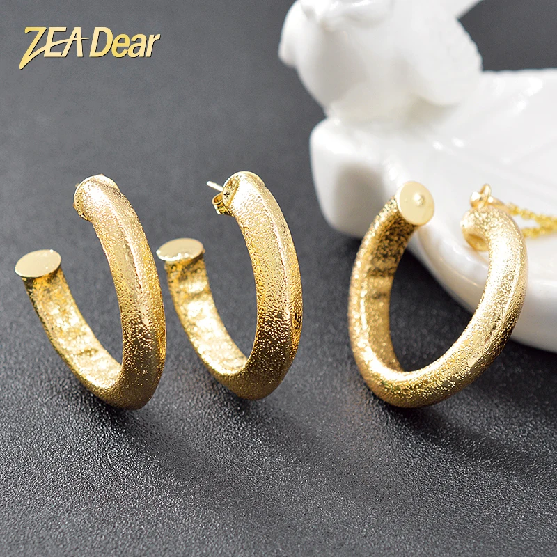 

Diana baby Jewelry Fashion Dubai Jewelry Set For Women Earrings Necklace Pendant For Wedding Hot Selling Copper Jewelry Findings