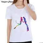 Женская белая футболка с коротким рукавом и аквалангом