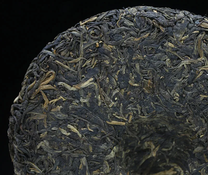 Haiwan Shen Pu-erh "Старая древесная беседка" сырой пуэр чай 2010 357 г