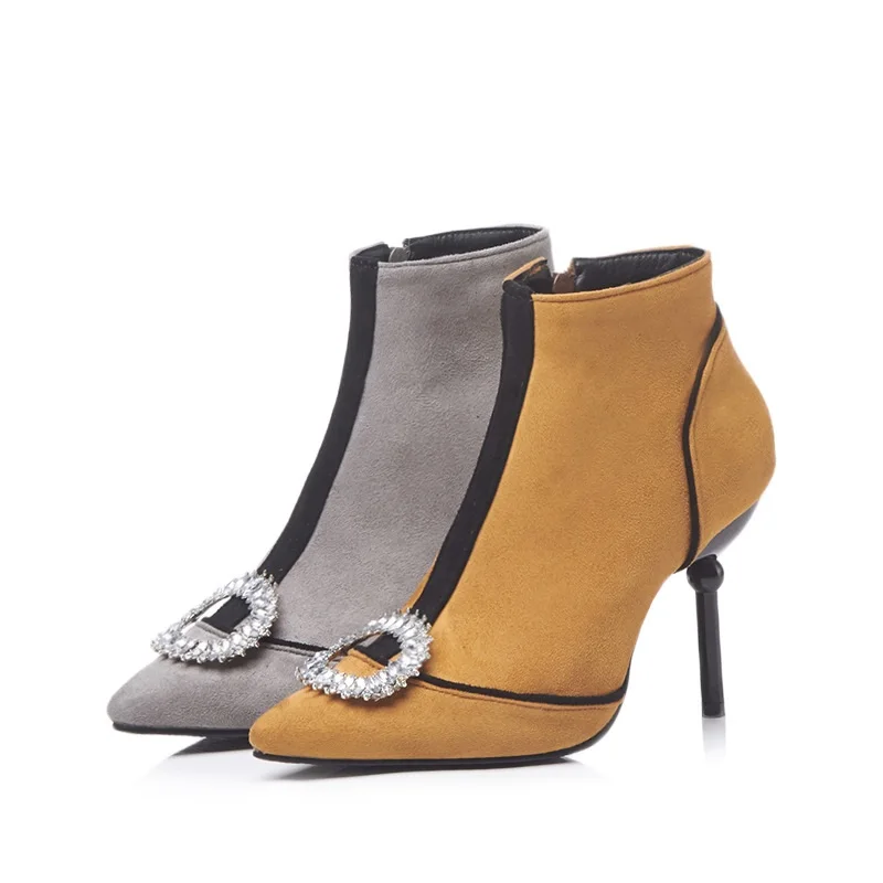 Женские демисезонные ботинки Стразы с острыми носками из тонкой замши в