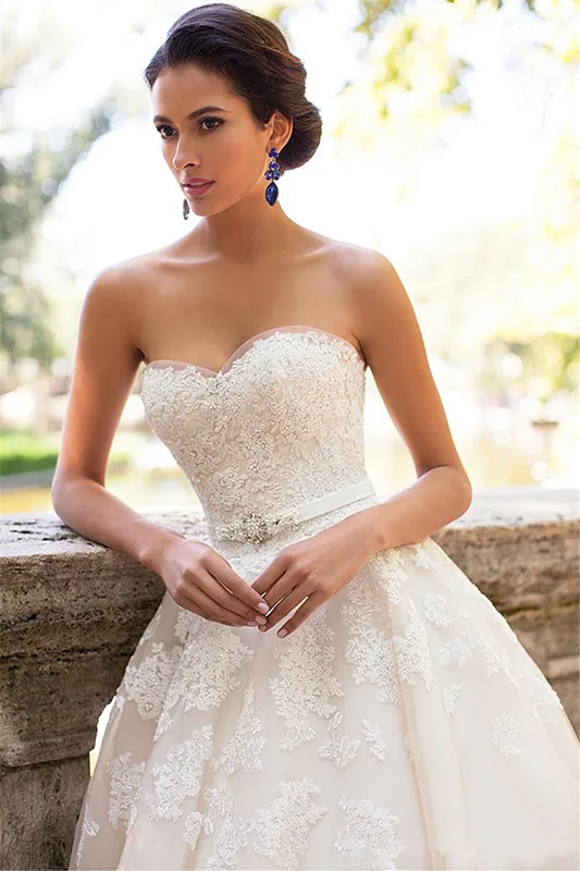 

2019 Strapless Light Champagne Lace Applique Crystals Wedding Dress with Color A-line Bridal Dress casamento vestido noiva