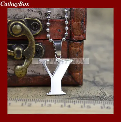 Ожерелье с подвеской в виде буквы Y латинского алфавита и римских инициалов