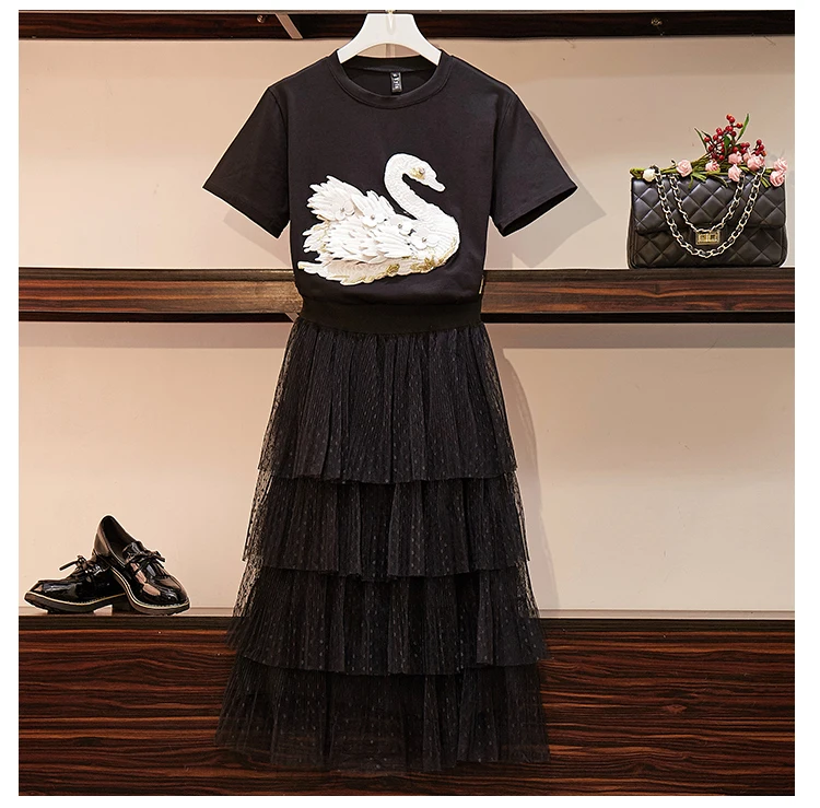 Женский комплект из 2 предметов с юбкой футболка коротким рукавом и лебедем