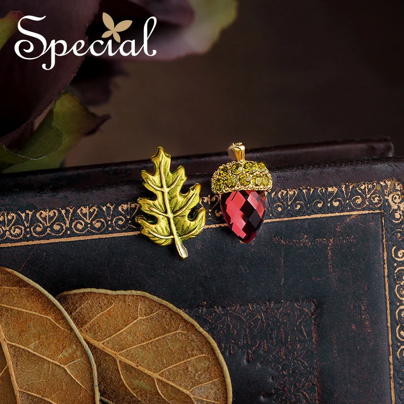 Специальные шикарные серьги-гвоздики Pinecone милые асимметричные серьги с