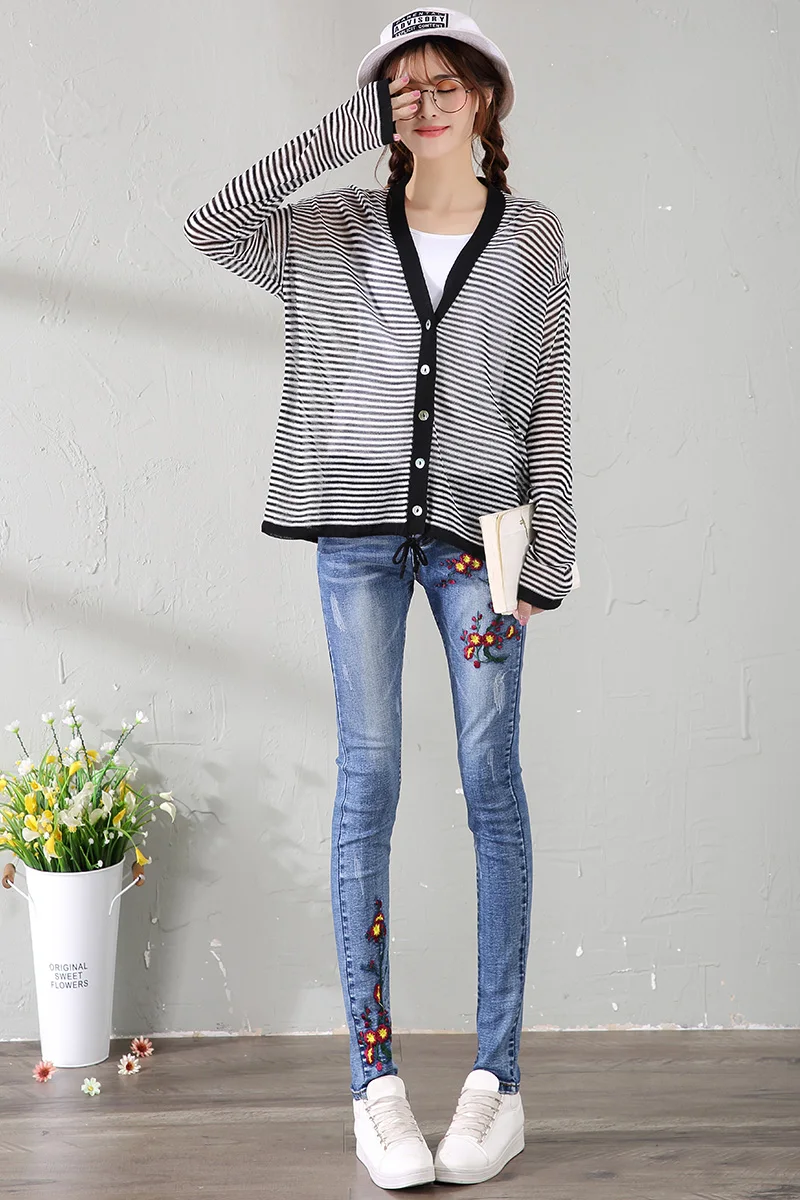 Цветочный Джинсы с вышивкой женский тонкий Повседневное джинсовые штаны 2018