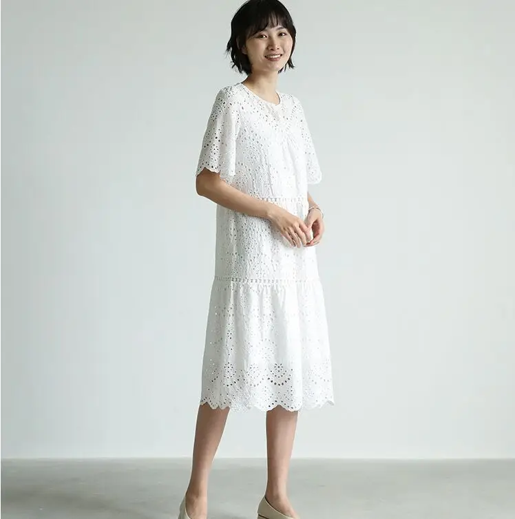 Фото Женское хлопковое вязаное крючком платье свободное однотонное летнее с