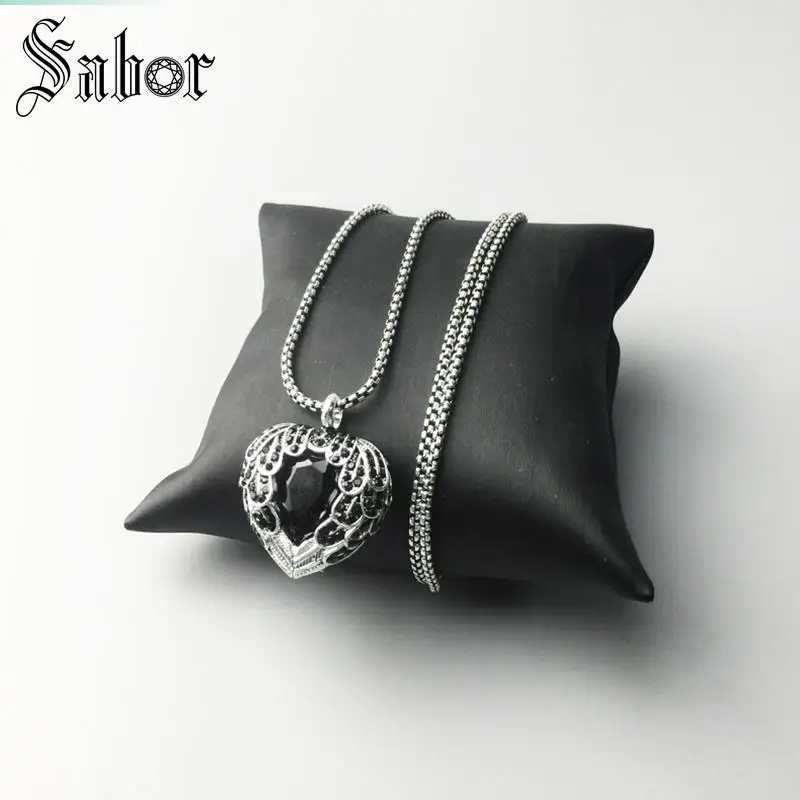 Цепочка с подвеской-кулоном ожерелье черными крылатыми сердечками для женщин