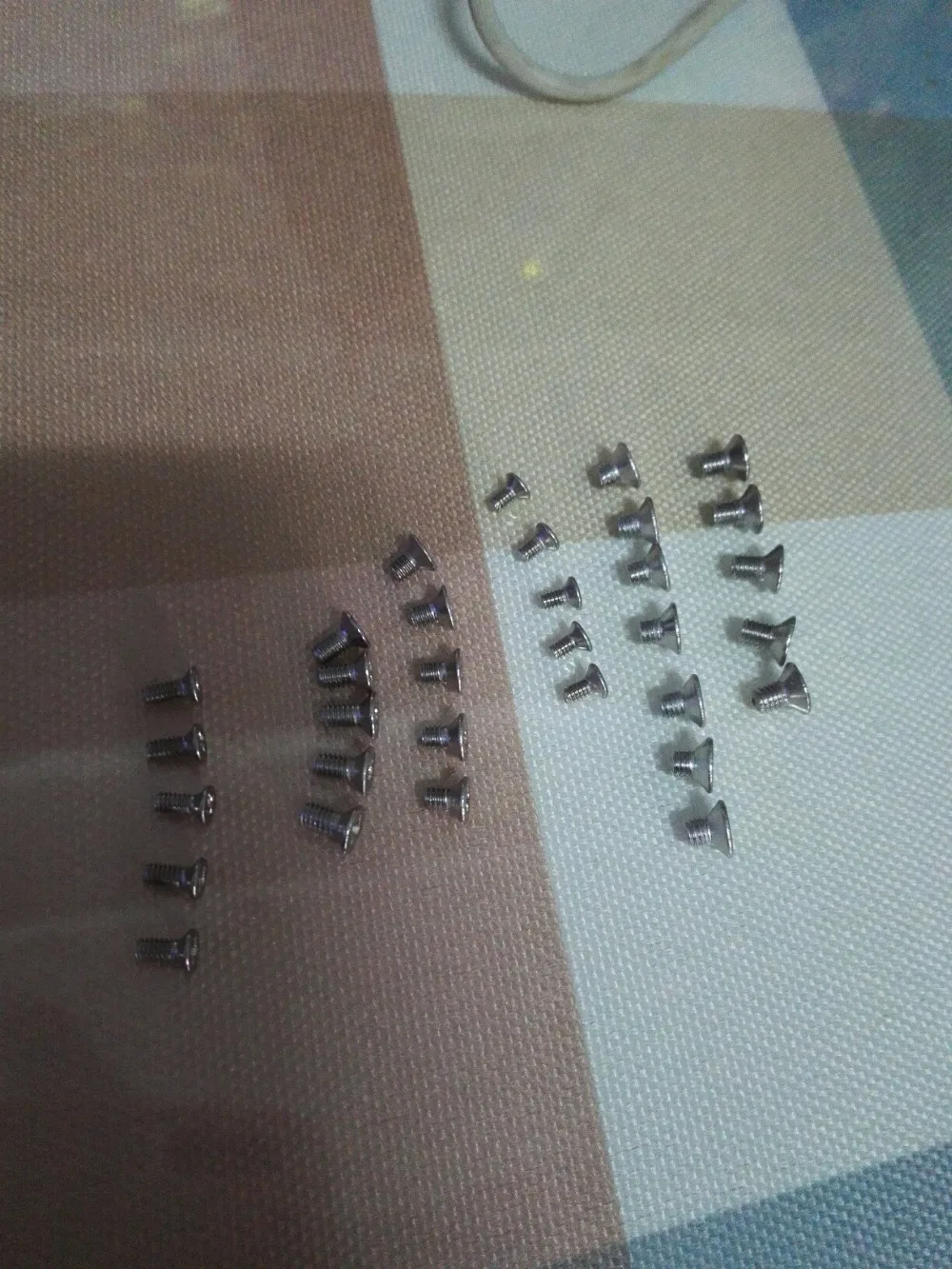 30pcs/lot M2/M2.5/M3*4/5mm stainless steel phillips cross flat head small screws for leather belts waistband assorment kit232 |