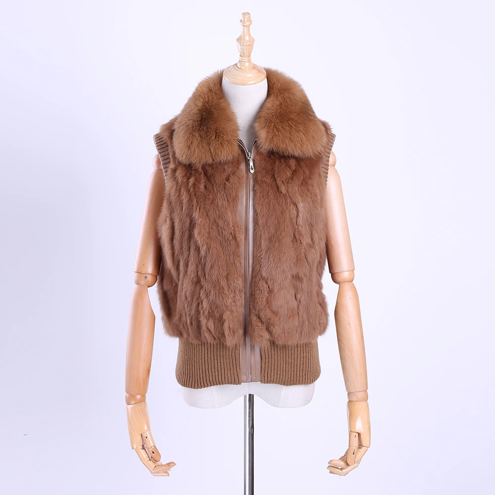 Женский жилет из натурального кроличьего меха вязаный с воротником лисьего