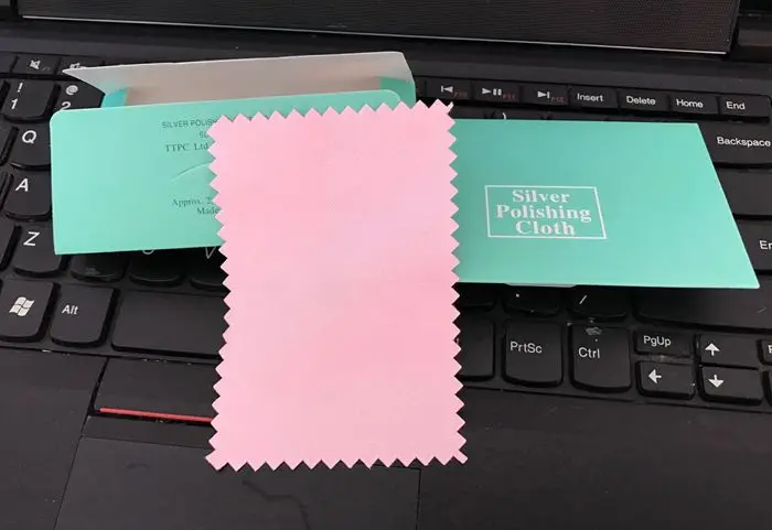 100 шт покрытые серебром для полировки, очистки ткань для полировки посылка серебряная ткань для очистки WW нетканый рулон ткани-серебряные ювелирные изделия замшевые обслуживание - Цвет: pink