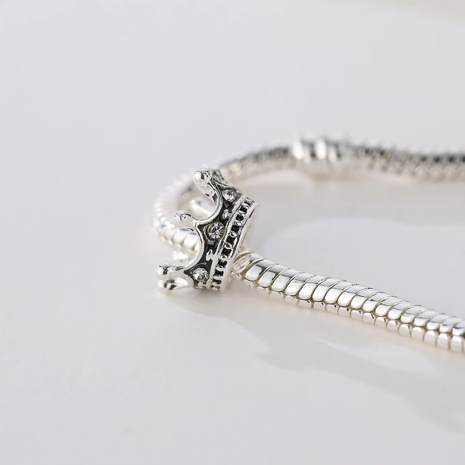 Новинка 2021 Европейские Бусины Стразы в форме короны с большими отверстиями