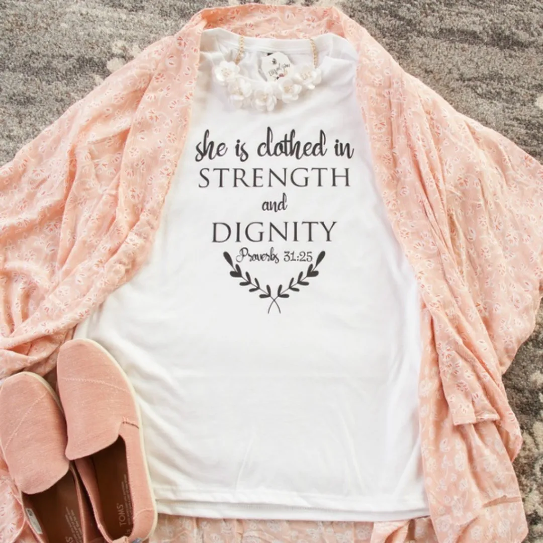 Женская христианская футболка с коротким рукавом надписью She's clothes in Strength and divity