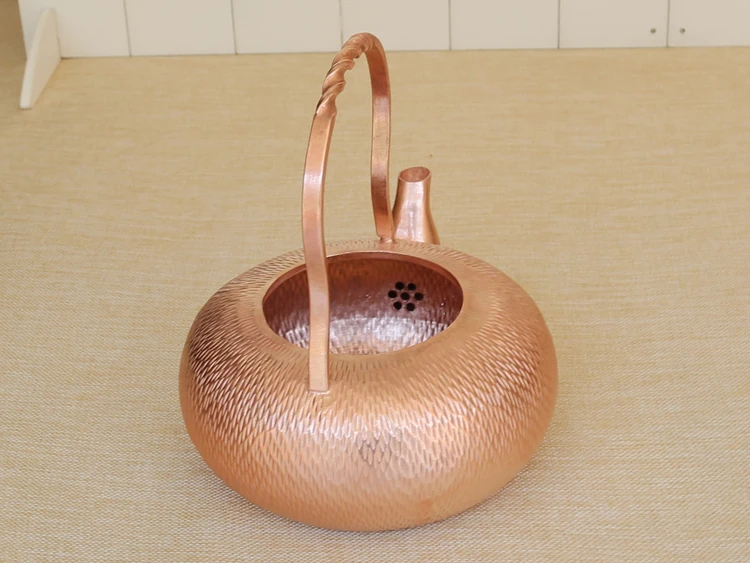 Чистый медный чайник с ручкой крышкой изысканный ручной работы высшего