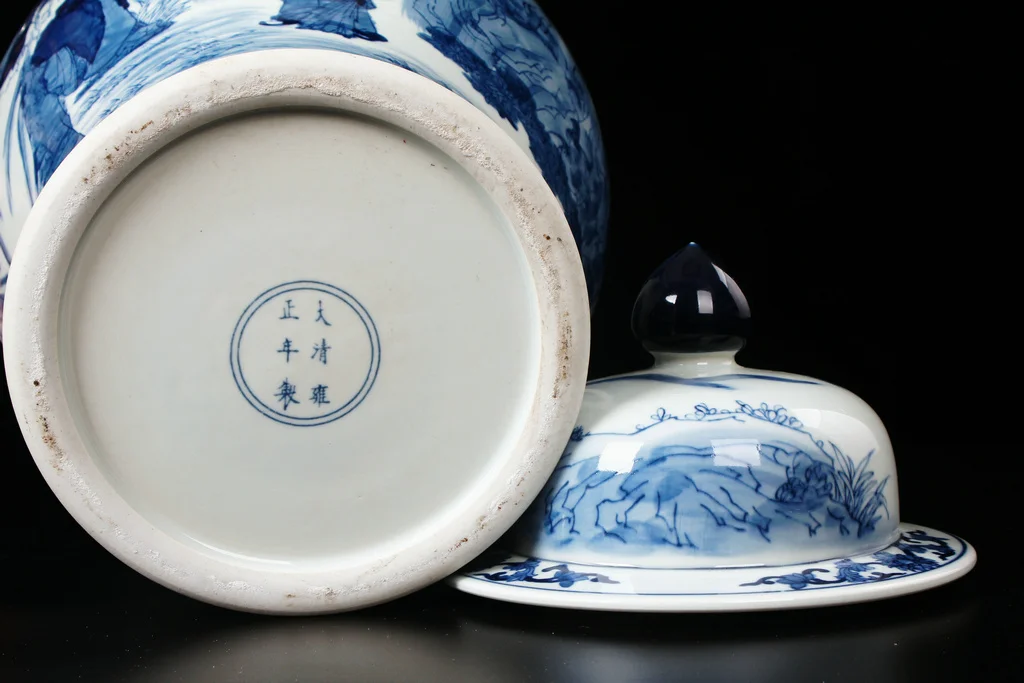 Большая ваза керамика Цзиндэчжэнь ручная роспись синие и белые цветы три банки