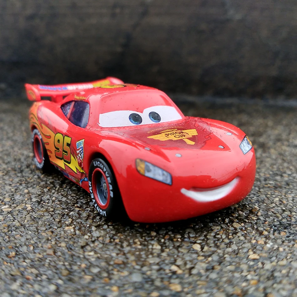Disney Pixar гоночные машинки 2 3 игрушки Lightnig McQueen Mater Jackson Storm Ramirez 1:55 литая под давлением игрушечная модель из металлического сплава для мальчиков