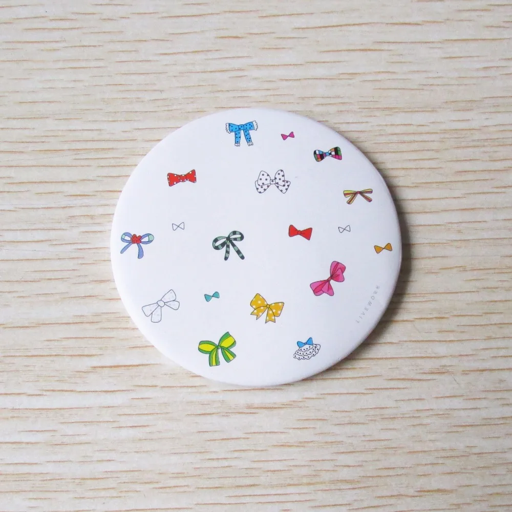 Маленькое карманное зеркало Bittb с милым мультяшным рисунком компактные зеркала