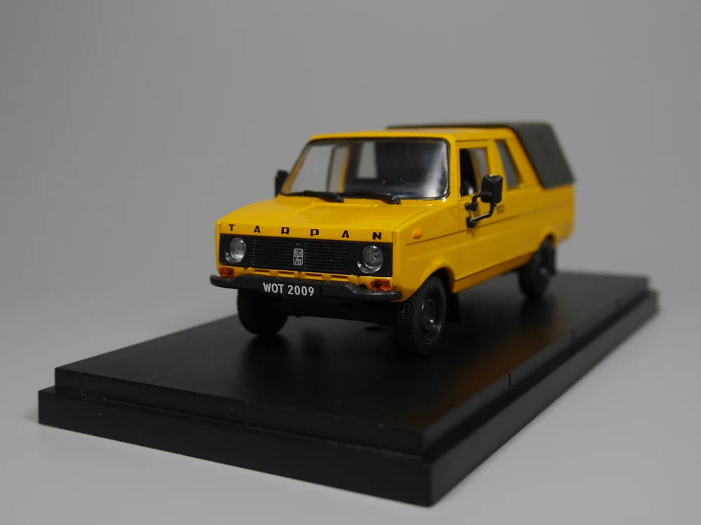 Авто ИНН-ixo 1:43 тарпан 237 литой модельный автомобиль