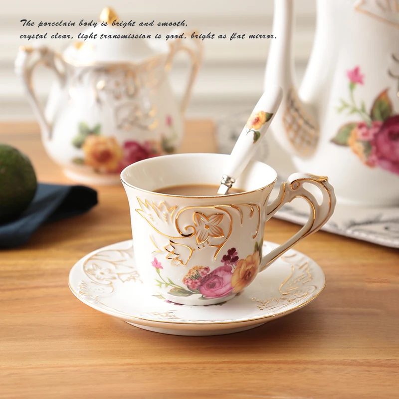

European bone china coffee cup set hand-painted gold creative ceramic couple red tea cup tea set with dish spoon