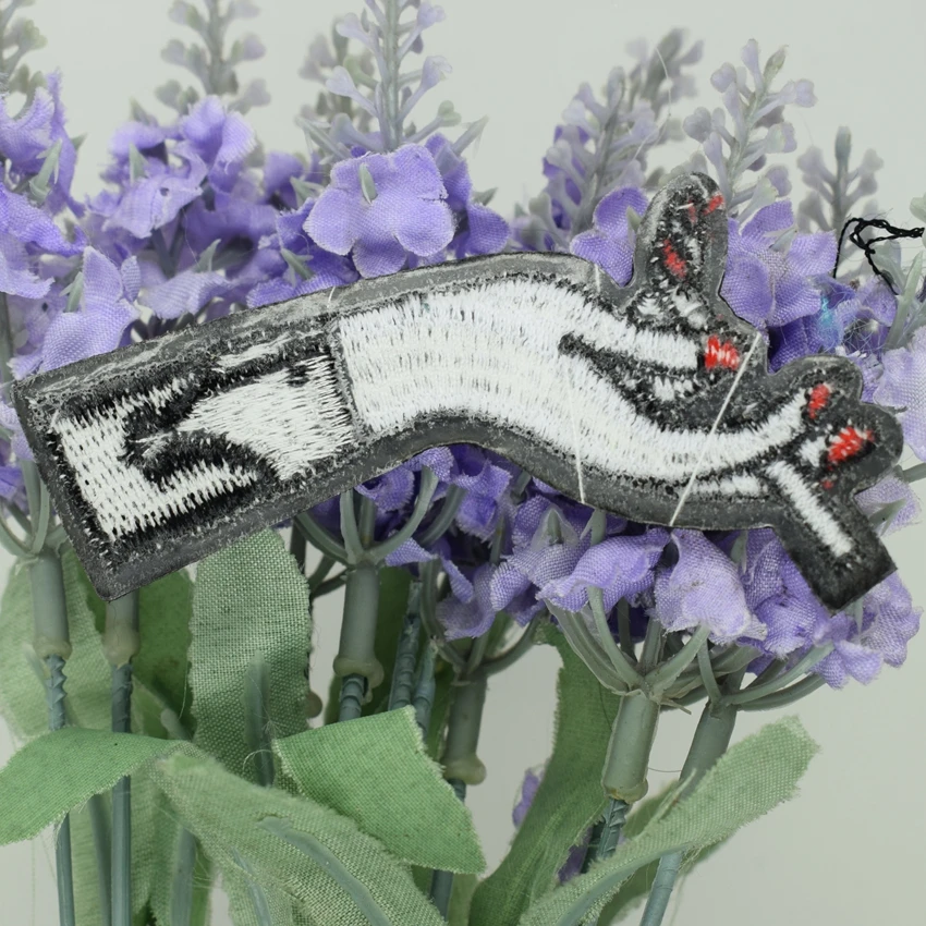 Распродажа 2 шт. женские нашивки с изображением рук мира бесплатная доставка