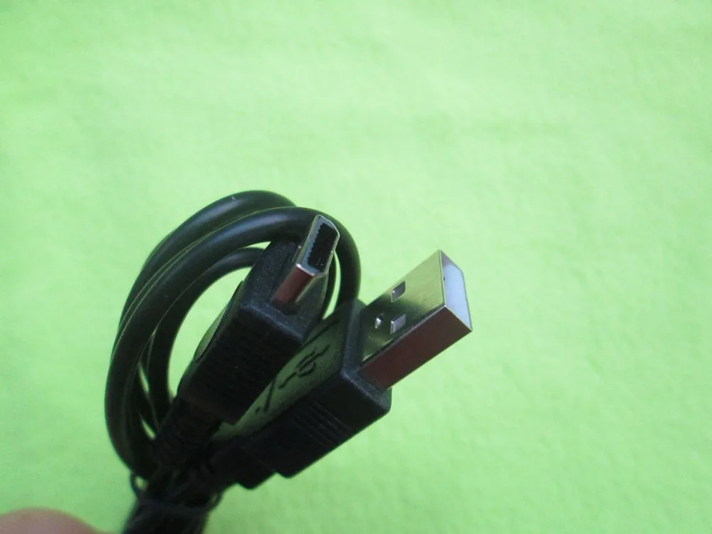 1 x USB-кабель для зарядного устройства игрового мальчика запасной блок питания
