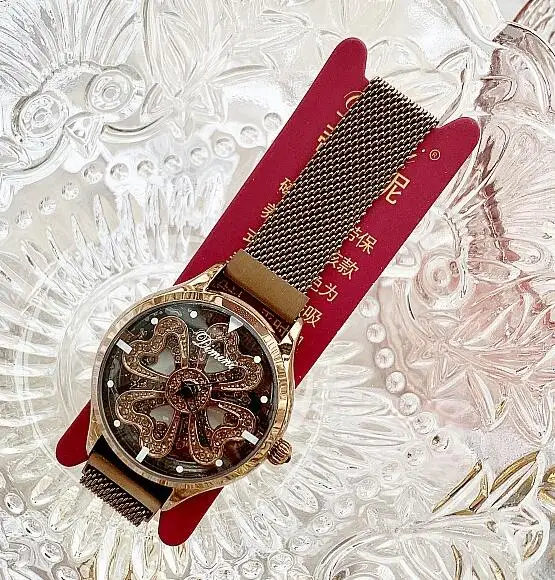 gold rose Топ бренд Роскошный алмазов наручные ручной Кристалл Мода кварцевые часы для Для женщин Стильные дамы девушки часы - Цвет: gold rose