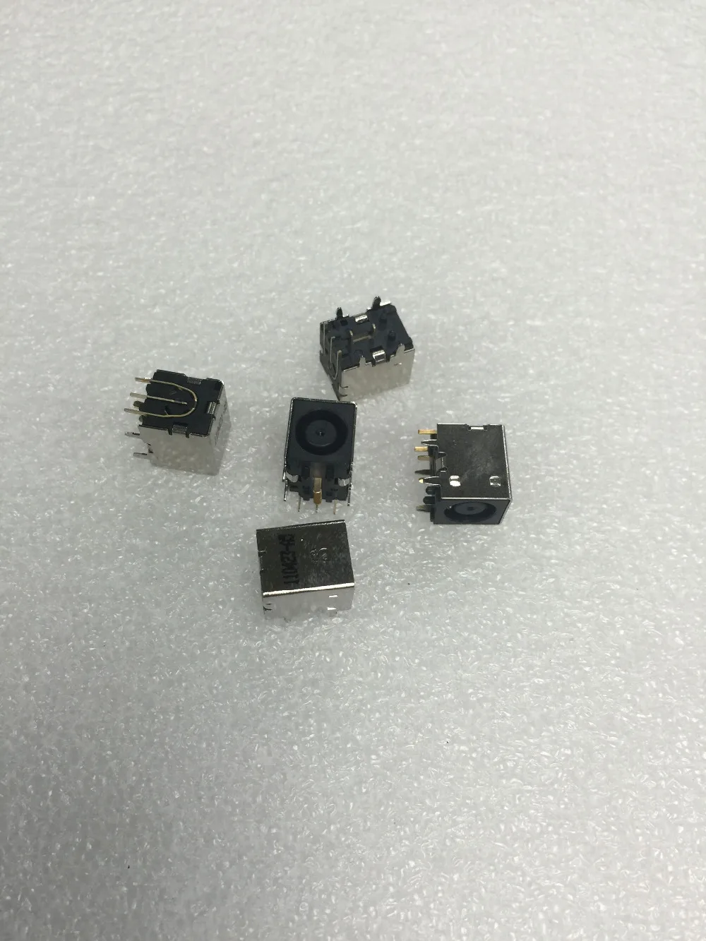 Разъем питания постоянного тока для DELL Latitude D600 D610 D620 D630 D630N D631 D631N D800 D820 D830