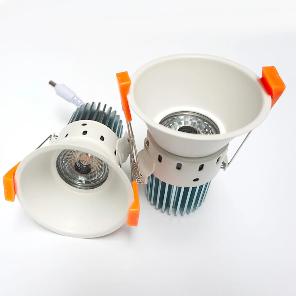 Downlights Встраиваемый проектор 12W Dimmable Spot Ceiling Светильники Светодиодная лампа, утопленная в потолочном светильнике
