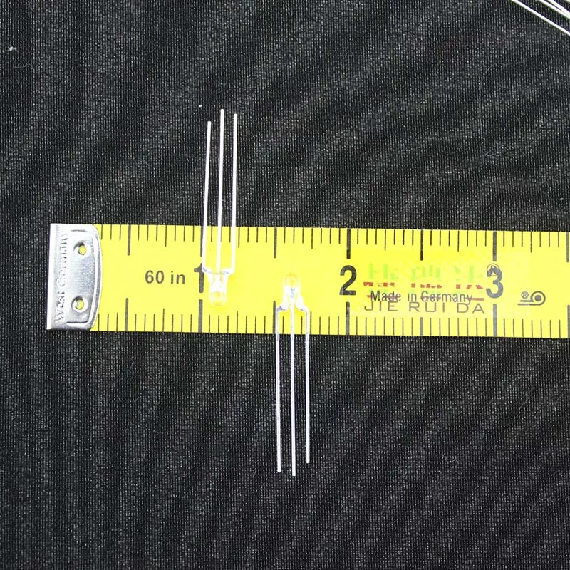 Высокое качество 20 шт СИД 3 мм круглый рассеянный красный и изумрудно зеленый