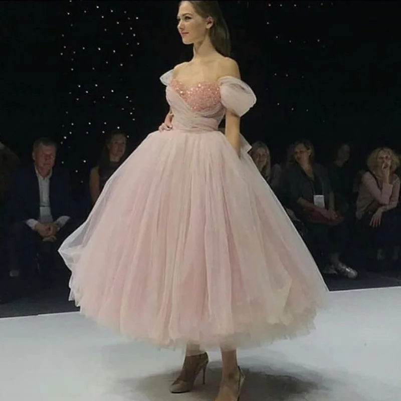 

Pink Tulle Off the Shoulder Prom Dress Elegant Ankle Length Ball Gown Formal Dress Pearls Puffy Bow Princess Evening Party Gowns
