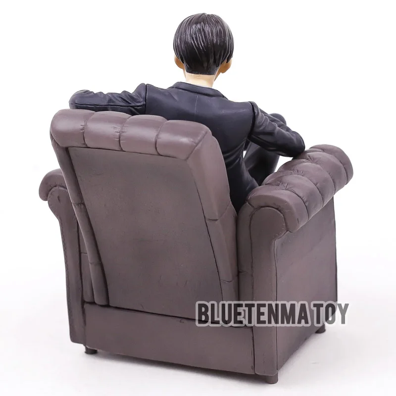 Черный костюм Атака Титанов Levi Ackerman сидящий диван Ver. ПВХ фигурка Коллекционная