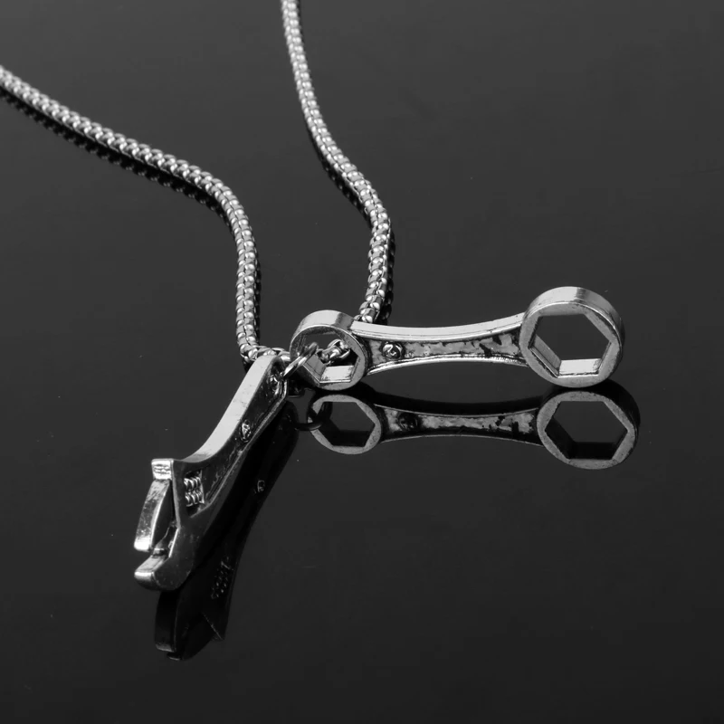 

Men Hip Hop Metal stainless steel Spanner Wrench Necklace Charms Pendants &Necklaces Jewelry Mechanic Tool Necklace