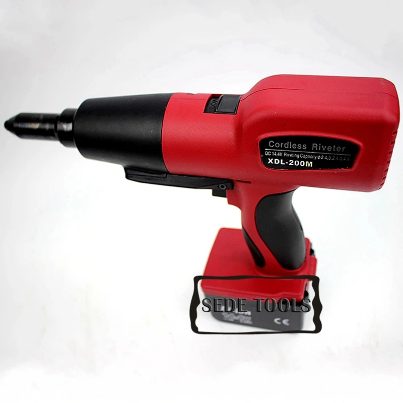 Аккумуляторная клепальная машина с литий ионным аккумулятором клепальной