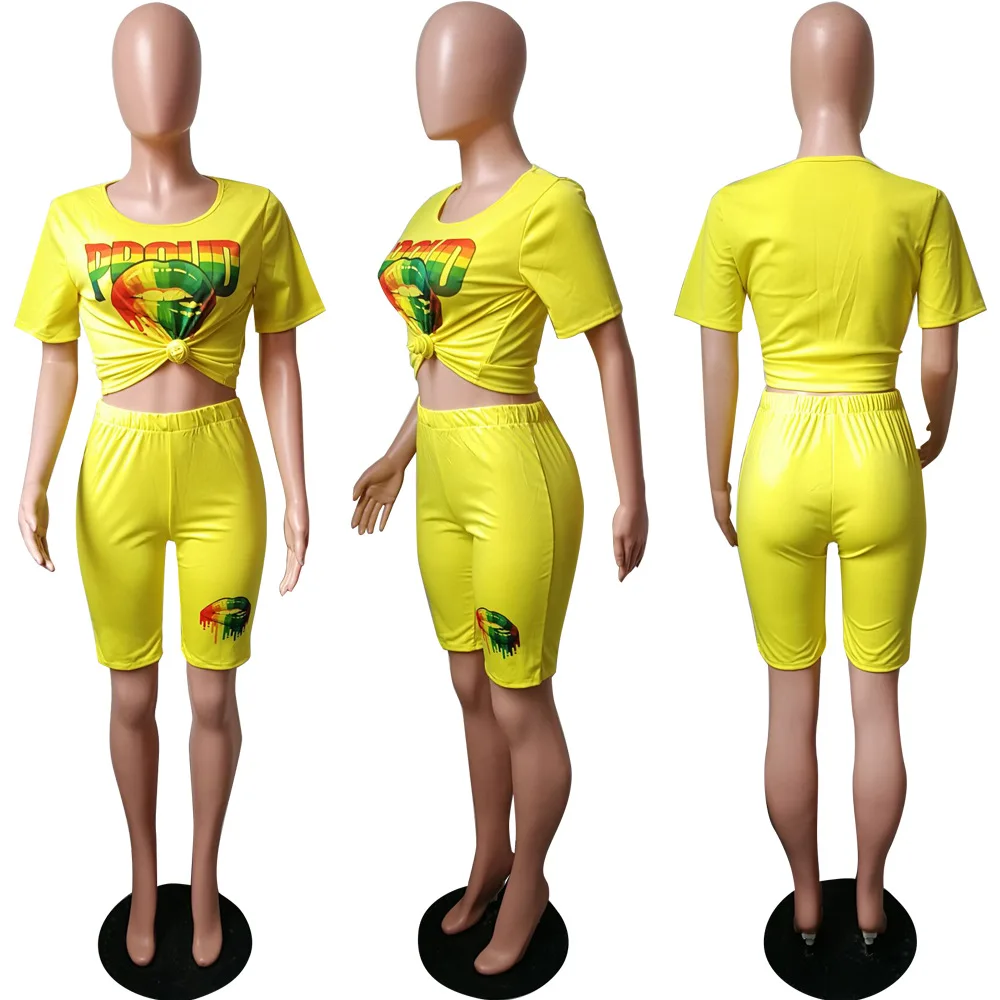 

New 2 Piece Outfit Women Set Colorful Lips Print Short Sleeve O-neck Tee Top Skinny Knee Length Pants Suit Sporty Tracksuit