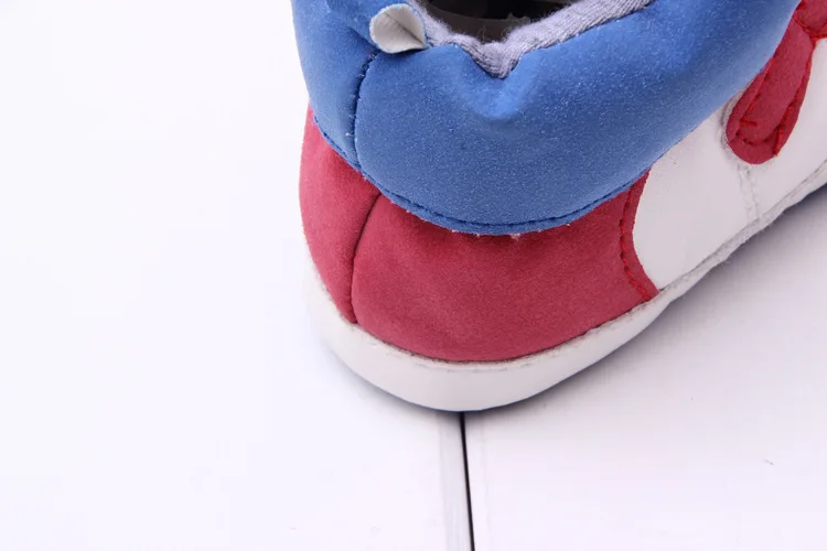 Обувь для маленьких мальчиков с мягкой подошвой в стиле рок Пупс